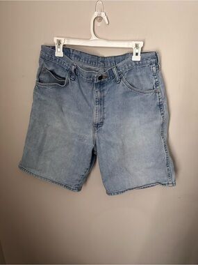 Wrangler Light Wash Denim Shorts - Men's